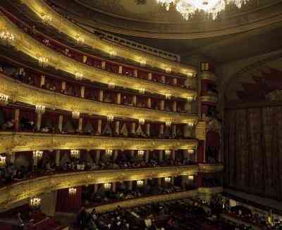  Was ist der Unterschied zwischen Grand Opera & Light Opera?