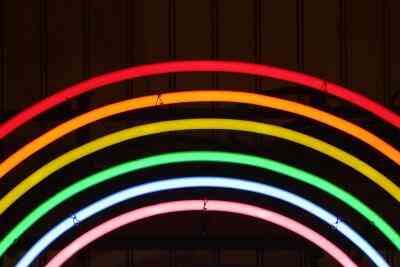  Was Sind die Drei Verschiedenen Arten von Farbigem Licht Erzeugt Werden Kann, in Neon-Röhre?