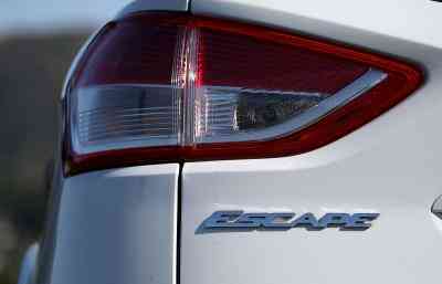  Gewusst wie: ein Ford Escape Zündspule ersetzen