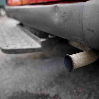  Warum muss mein Auspuff riecht Gas & mein Auto eine grobe im Leerlauf?