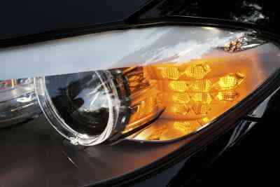 Zeichen von Auto Lichtmaschine Probleme