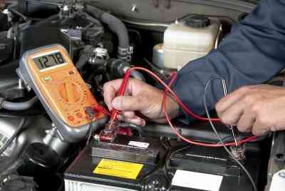  Wie zu Testen, Ob die Autobatterie oder die Lichtmaschine Ist Schlecht?