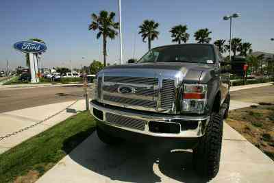 Wie zu Ändern eine Lichtmaschine auf einem 2006 Ford F-350