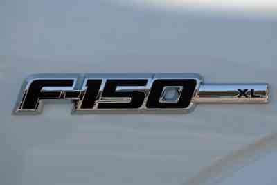  Gewusst wie: ändern Sie das PCV Ventil an einem 2004 Ford F150 5,4 L