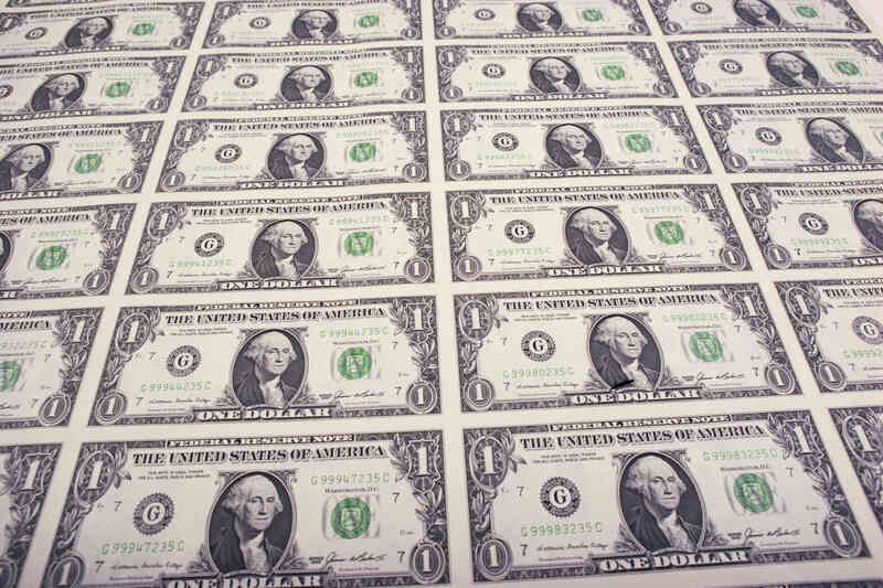Wie Machen Sie eine Papier-Kette Aus dem Geld