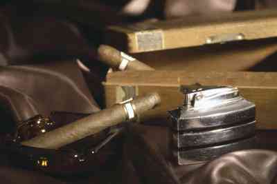 Wie man Zigarrenkisten malt