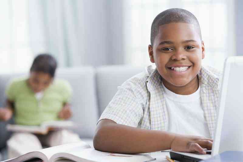 Aktivitäten für Kinder-Technologie