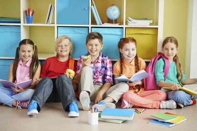 Mittagspause Aktivitäten in der Schule