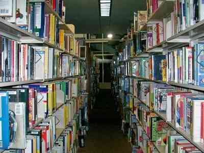 Bulletin Board Ideen für eine Bibliothek