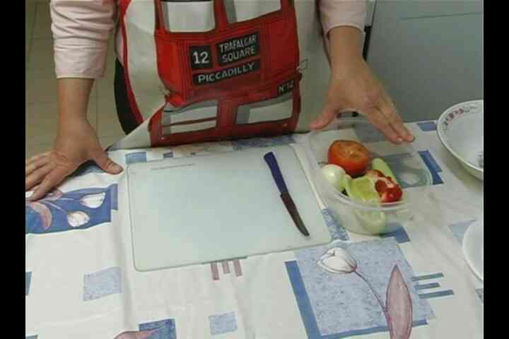 Israelischer Salat machen