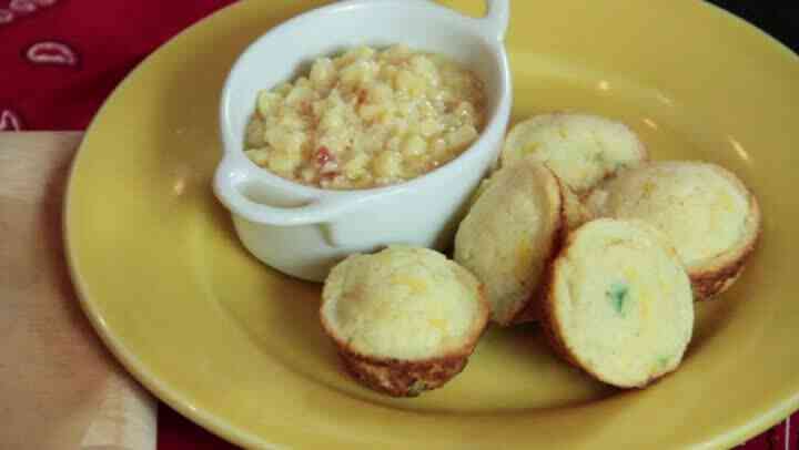 Rezept für Mini-Mais-Muffins mit Frühlingszwiebeln, Cheddar & Maiscreme