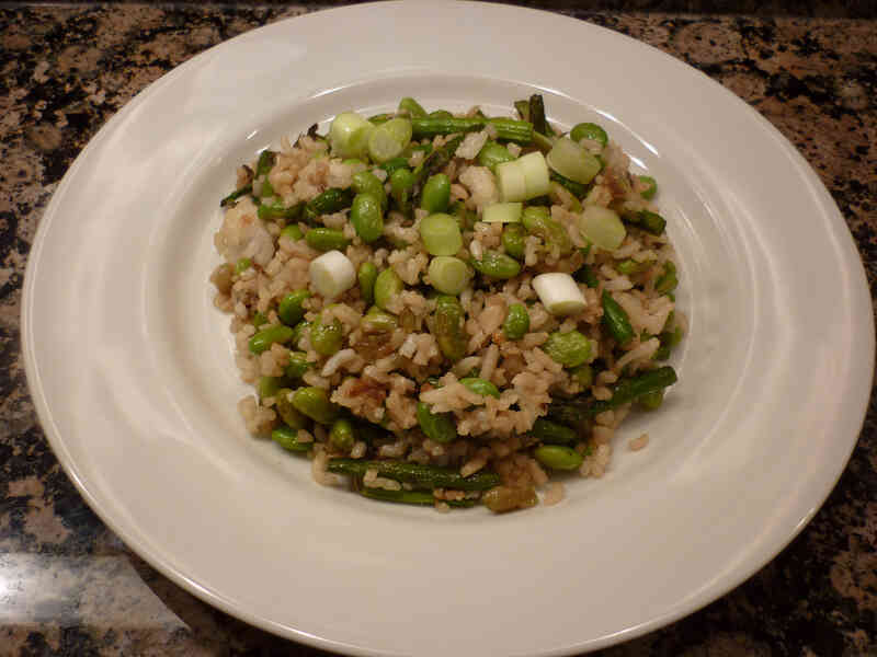 Wie man Edamame isst