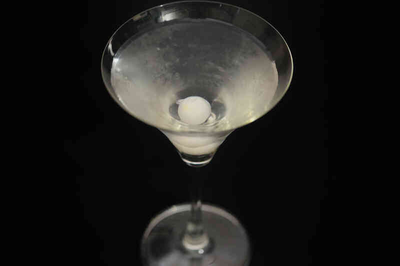 Wie erstelle ich einen Gibson Martini
